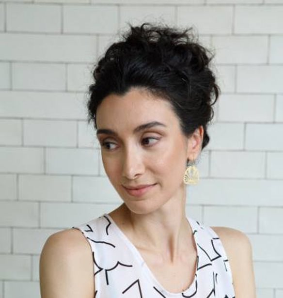 Meet the designer | &#x39A;&#x3B1;&#x3C4;&#x3B5;&#x3C1;&#x3AF;&#x3BD;&#x3B1; &#x393;&#x3C1;&#x3B7;&#x3B3;&#x3BF;&#x3C1;&#x3BF;&#x3C0;&#x3BF;&#x3CD;&#x3BB;&#x3BF;&#x3C5;