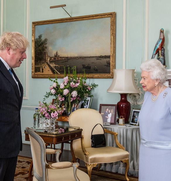 Boris Johnson | &#x388;&#x3BA;&#x3B1;&#x3BD;&#x3B5; &#x3B4;&#x3B7;&#x3BB;&#x3CE;&#x3C3;&#x3B5;&#x3B9;&#x3C2; &#x3B3;&#x3B9;&#x3B1; &#x3C4;&#x3B7;&#x3BD; &#x3BA;&#x3B1;&#x3C4;&#x3AC;&#x3C3;&#x3C4;&#x3B1;&#x3C3;&#x3B7; &#x3C4;&#x3B7;&#x3C2; &#x3C5;&#x3B3;&#x3B5;&#x3AF;&#x3B1;&#x3C2; &#x3C4;&#x3B7;&#x3C2; &#x3B2;&#x3B1;&#x3C3;&#x3AF;&#x3BB;&#x3B9;&#x3C3;&#x3C3;&#x3B1;&#x3C2; &#x395;&#x3BB;&#x3B9;&#x3C3;&#x3AC;&#x3B2;&#x3B5;&#x3C4;