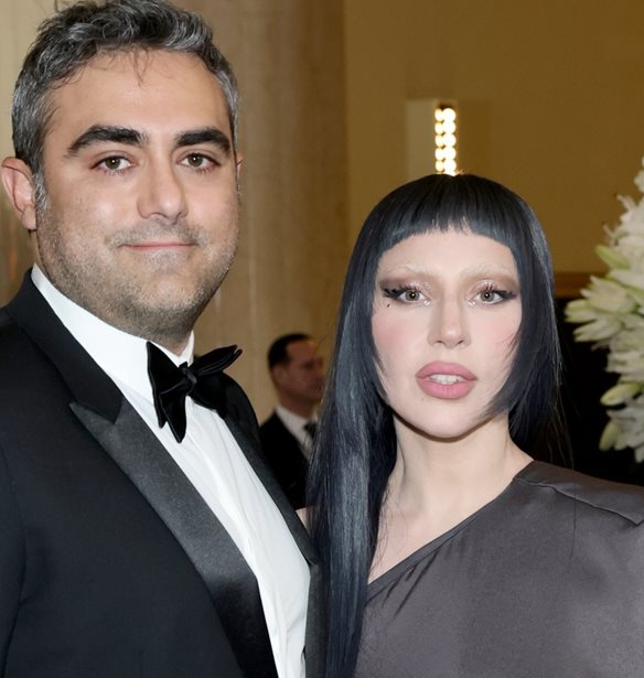 Lady Gaga | &#x3A4;&#x3BF; &#x3BE;&#x3B5;&#x3C7;&#x3C9;&#x3C1;&#x3B9;&#x3C3;&#x3C4;&#x3CC; &#x3BD;&#x3CC;&#x3B7;&#x3BC;&#x3B1; &#x3C0;&#x3BF;&#x3C5; &#x3AD;&#x3C7;&#x3B5;&#x3B9; &#x3C4;&#x3BF; &#x3B4;&#x3B1;&#x3C7;&#x3C4;&#x3C5;&#x3BB;&#x3AF;&#x3B4;&#x3B9; &#x3C4;&#x3C9;&#x3BD; &#x3B1;&#x3C1;&#x3C1;&#x3B1;&#x3B2;&#x3CE;&#x3BD;&#x3C9;&#x3BD; &#x3C4;&#x3B7;&#x3C2;
