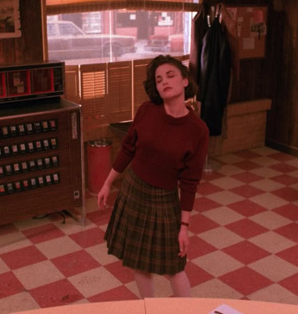 Twin Peaks: &#x3A4;&#x3BF; signature &#x3C3;&#x3C4;&#x3C5;&#x3BB; &#x3C4;&#x3B7;&#x3C2; Audrey Horne