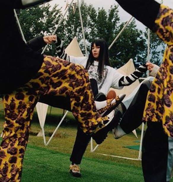 Stella McCartney | &#x397; &#x3BD;&#x3AD;&#x3B1; capsule &#x3C3;&#x3C5;&#x3BB;&#x3BB;&#x3BF;&#x3B3;&#x3AE; &#x3C4;&#x3B7;&#x3C2; &#x3BC;&#x3CC;&#x3BB;&#x3B9;&#x3C2; &#x3BA;&#x3C5;&#x3BA;&#x3BB;&#x3BF;&#x3C6;&#x3CC;&#x3C1;&#x3B7;&#x3C3;&#x3B5; &#x3BA;&#x3B1;&#x3B9; &#x3B5;&#x3AF;&#x3BD;&#x3B1;&#x3B9; unisex