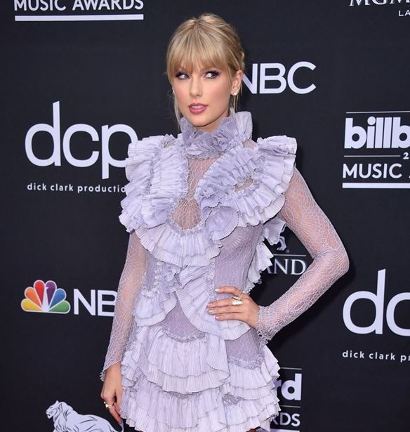 &#x397; &#x3BD;&#x3AD;&#x3B1; &#x3C3;&#x3B5;&#x3B9;&#x3C1;&#x3AC; &#x3C4;&#x3B7;&#x3C2; Taylor Swift &#x3AD;&#x3B3;&#x3B9;&#x3BD;&#x3B5; viral &#x3B3;&#x3B9;&#x3B1; &#x3BB;&#x3AC;&#x3B8;&#x3BF;&#x3C5;&#x3C2; &#x3BB;&#x3CC;&#x3B3;&#x3BF;&#x3C5;&#x3C2;