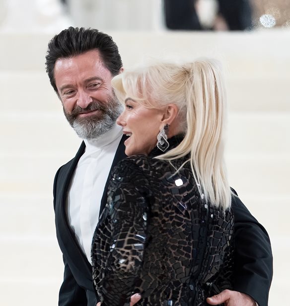 Hugh Jackman | H &#x3AC;&#x3C3;&#x3C7;&#x3B7;&#x3BC;&#x3B7; &#x3C4;&#x3C1;&#x3BF;&#x3C0;&#x3AE; &#x3C0;&#x3BF;&#x3C5; &#x3C0;&#x3B1;&#x3AF;&#x3C1;&#x3BD;&#x3B5;&#x3B9; &#x3C4;&#x3BF; &#x3B4;&#x3B9;&#x3B1;&#x3B6;&#x3CD;&#x3B3;&#x3B9;&#x3CC; &#x3C4;&#x3BF;&#x3C5; &#x3B1;&#x3C0;&#x3CC; &#x3C4;&#x3B7;&#x3BD; Deborra - Lee Furness