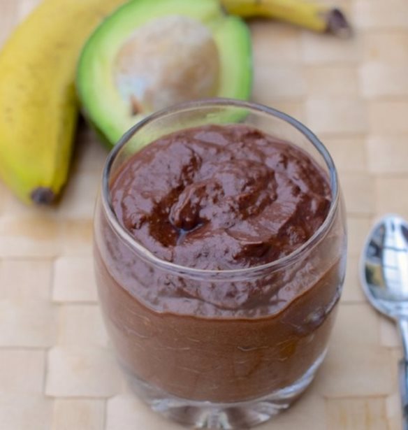 Μους αβοκάντο: H συνταγή με μέλι της Kourtney Kardashian και η συνταγή με κακάο