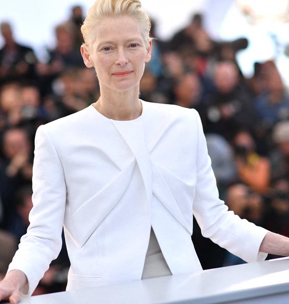 &#x397; &#x3B4;&#x3C5;&#x3BD;&#x3B1;&#x3BC;&#x3B9;&#x3BA;&#x3AE; &#x3C4;&#x3B7;&#x3C2; Tilda Swinton &#x3AD;&#x3C0;&#x3B5;&#x3B9;&#x3C3;&#x3B5; &#x3C4;&#x3BF;&#x3BD; Pedro Almod&#xF3;var &#x3BD;&#x3B1; &#x3B3;&#x3C5;&#x3C1;&#x3AF;&#x3C3;&#x3B5;&#x3B9; &#x3C4;&#x3B1;&#x3B9;&#x3BD;&#x3AF;&#x3B5;&#x3C2; &#x3C3;&#x3C4;&#x3B1; &#x3B1;&#x3B3;&#x3B3;&#x3BB;&#x3B9;&#x3BA;&#x3AC;