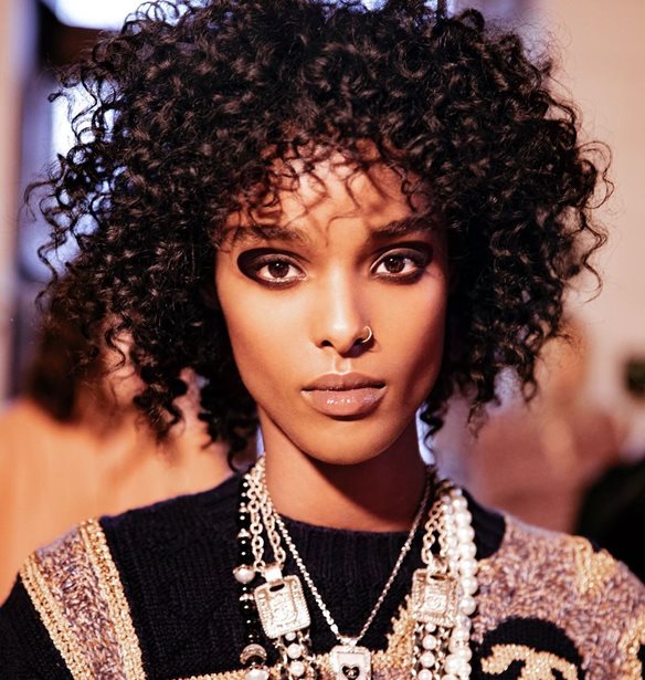 Chanel M&#xE9;tiers&#xA0;d&#x2019; Art 2020/21 | &#x3A0;&#x3CE;&#x3C2; &#x3BD;&#x3B1; &#x3C5;&#x3B9;&#x3BF;&#x3B8;&#x3B5;&#x3C4;&#x3AE;&#x3C3;&#x3B5;&#x3B9;&#x3C2; &#x3C4;&#x3BF; &#x3BC;&#x3B1;&#x3B3;&#x3B9;&#x3BA;&#x3CC; eye makeup look &#x3C4;&#x3BF;&#x3C5; catwalk