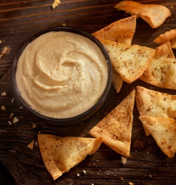 Συνταγή για χούμους από πικάντικες κόκκινες φακές