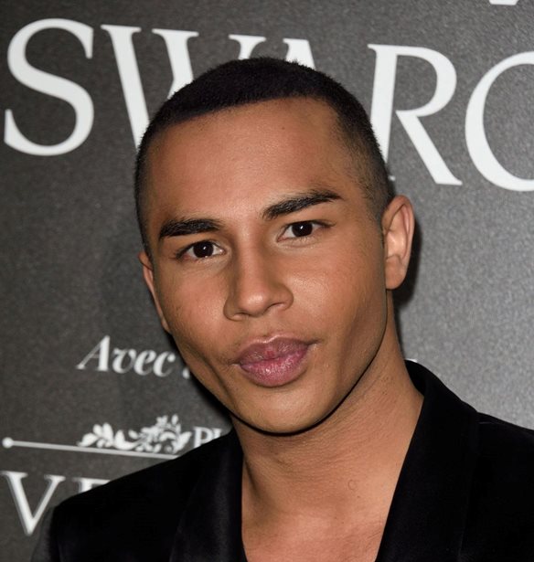 &#x39F; Olivier Rousteing &#x3BC;&#x3B9;&#x3BB;&#x3AC; &#x3B3;&#x3B9;&#x3B1; &#x3C4;&#x3BF; &#x3BC;&#x3BF;&#x3BD;&#x3C4;&#x3AD;&#x3BB;&#x3BF; &#x3C4;&#x3C9;&#x3BD; &#x3BF;&#x3BD;&#x3B5;&#x3AF;&#x3C1;&#x3C9;&#x3BD; &#x3C4;&#x3BF;&#x3C5;
