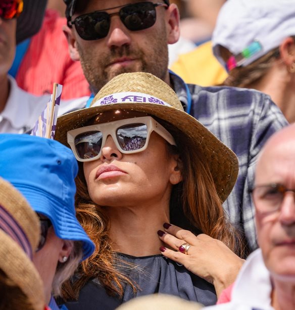 Eva Mendes &amp; Ryan Gosling | &#x397; &#x3C0;&#x3C1;&#x3CE;&#x3C4;&#x3B7; &#x3B4;&#x3B7;&#x3BC;&#x3CC;&#x3C3;&#x3B9;&#x3B1; &#x3B5;&#x3BC;&#x3C6;&#x3AC;&#x3BD;&#x3B9;&#x3C3;&#x3B7; &#x3BC;&#x3B5; &#x3C4;&#x3B9;&#x3C2; &#x3BA;&#x3CC;&#x3C1;&#x3B5;&#x3C2; &#x3C4;&#x3BF;&#x3C5;&#x3C2;