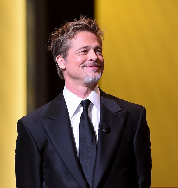 Brad Pitt | &#x39F; &#x3BB;&#x3CC;&#x3B3;&#x3BF;&#x3C2; &#x3C0;&#x3BF;&#x3C5; &#x3C4;&#x3B1; &#x3C0;&#x3B1;&#x3B9;&#x3B4;&#x3B9;&#x3AC; &#x3C4;&#x3BF;&#x3C5; &#x3AD;&#x3C7;&#x3BF;&#x3C5;&#x3BD; &#x3B1;&#x3C0;&#x3BF;&#x3BC;&#x3B1;&#x3BA;&#x3C1;&#x3C5;&#x3BD;&#x3B8;&#x3B5;&#x3AF; &#x3B1;&#x3C0;&#x3CC; &#x3C4;&#x3BF;&#x3BD; &#x3AF;&#x3B4;&#x3B9;&#x3BF; &#x3BA;&#x3B1;&#x3B9; &#x3AD;&#x3C7;&#x3BF;&#x3C5;&#x3BD; &#x3C0;&#x3AC;&#x3C1;&#x3B5;&#x3B9; &#x3C4;&#x3BF; &#x3BC;&#x3AD;&#x3C1;&#x3BF;&#x3C2; &#x3C4;&#x3B7;&#x3C2; Angelina Jolie