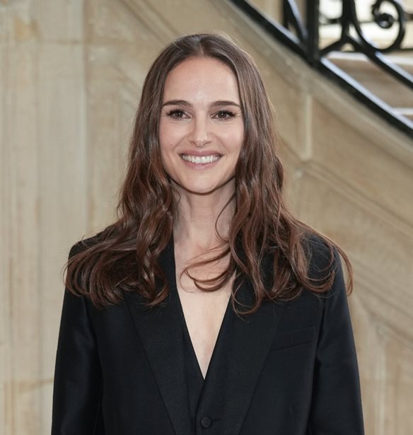 Natalie Portman | &#x39F; &#x3B1;&#x3BD;&#x3B1;&#x3C0;&#x3AC;&#x3BD;&#x3C4;&#x3B5;&#x3C7;&#x3BF;&#x3C2; &#x3C4;&#x3C1;&#x3CC;&#x3C0;&#x3BF;&#x3C2; &#x3C0;&#x3BF;&#x3C5; &#x3C4;&#x3B7; &#x3B2;&#x3BF;&#x3AE;&#x3B8;&#x3B7;&#x3C3;&#x3B5; &#x3B7; Rihanna &#x3C3;&#x3C4;&#x3BF; &#x3B4;&#x3B9;&#x3B1;&#x3B6;&#x3CD;&#x3B3;&#x3B9;&#x3CC; &#x3C4;&#x3B7;&#x3C2;