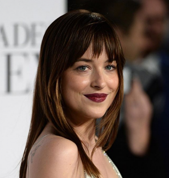 Dakota Johnson | &#x39C;&#x3B1;&#x3B6;&#x3AF; &#x3BC;&#x3B5; &#x3C4;&#x3BF;&#x3BD; Chris Martin &#x3C3;&#x3C4;&#x3BF; &#x399;&#x3C3;&#x3C1;&#x3B1;&#x3AE;&#x3BB;