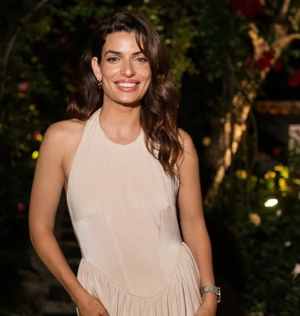 H &#x3A4;&#x3CC;&#x3BD;&#x3B9;&#x3B1; &#x3A3;&#x3C9;&#x3C4;&#x3B7;&#x3C1;&#x3BF;&#x3C0;&#x3BF;&#x3CD;&#x3BB;&#x3BF;&#x3C5; &#x3BC;&#x3B5; &#x3C4;&#x3BF; mini floral &#x3C6;&#x3CC;&#x3C1;&#x3B5;&#x3BC;&#x3B1; &#x3C0;&#x3BF;&#x3C5; &#x3B8;&#x3B1; &#x3C3;&#x3B5; &#x3B2;&#x3AC;&#x3BB;&#x3B5;&#x3B9; &#x3C3;&#x3B5; vacation mood