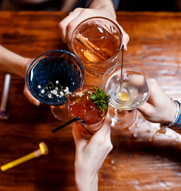 Dry January | 5 σοβαροί λόγοι να μην πιεις αλκοόλ αυτό το μήνα