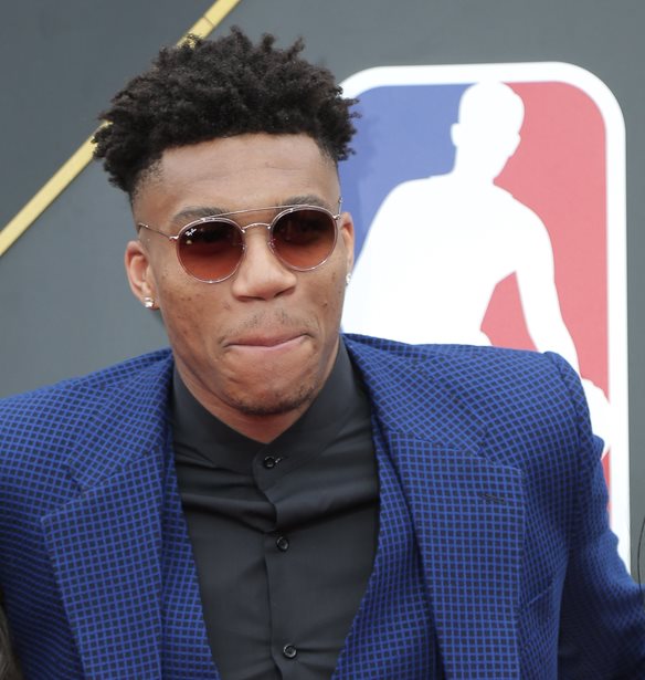 &#x393;&#x3B9;&#x3AC;&#x3BD;&#x3BD;&#x3B7;&#x3C2; &#x391;&#x3BD;&#x3C4;&#x3B5;&#x3C4;&#x3BF;&#x3BA;&#x3BF;&#x3CD;&#x3BD;&#x3BC;&#x3C0;&#x3BF; | &#x39C;&#x3B5; &#x3C4;&#x3B7;&#x3BD; &#x3BF;&#x3B9;&#x3BA;&#x3BF;&#x3B3;&#x3AD;&#x3BD;&#x3B5;&#x3B9;&#x3AC; &#x3C4;&#x3BF;&#x3C5; &#x3C3;&#x3C4;&#x3BF; &#x3BA;&#x3CC;&#x3BA;&#x3BA;&#x3B9;&#x3BD;&#x3BF; &#x3C7;&#x3B1;&#x3BB;&#x3AF; &#x3B3;&#x3B9;&#x3B1; &#x3C4;&#x3B7;&#x3BD; &#x3C0;&#x3C1;&#x3B5;&#x3BC;&#x3B9;&#x3AD;&#x3C1;&#x3B1; &#x3C4;&#x3B7;&#x3C2; &#x3C4;&#x3B1;&#x3B9;&#x3BD;&#x3AF;&#x3B1;&#x3C2; &#x27;Rise&#x27; &#x3B3;&#x3B9;&#x3B1; &#x3C4;&#x3B7; &#x3B6;&#x3C9;&#x3AE; &#x3C4;&#x3BF;&#x3C5;