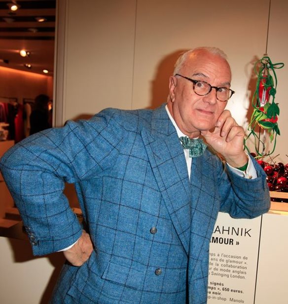 Manolo Blahnik: &#x393;&#x3C5;&#x3C1;&#x3AF;&#x3C3;&#x3C4;&#x3B7;&#x3BA;&#x3B5; &#x3BD;&#x3C4;&#x3BF;&#x3BA;&#x3B9;&#x3BC;&#x3B1;&#x3BD;&#x3C4;&#x3AD;&#x3C1; &#x3B3;&#x3B9;&#x3B1; &#x3C4;&#x3B7; &#x3B6;&#x3C9;&#x3AE; &#x3C4;&#x3BF;&#x3C5;