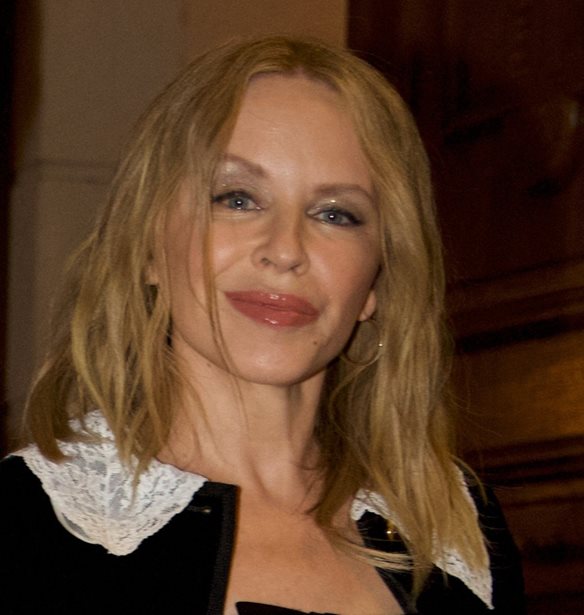 &#x398;&#x3B1; &#x3C3;&#x3C5;&#x3BD;&#x3B5;&#x3C1;&#x3B3;&#x3B1;&#x3C3;&#x3C4;&#x3B5;&#x3AF; &#x3B7; Kylie Minogue &#x3BC;&#x3B5; &#x3C4;&#x3B7; Madonna;