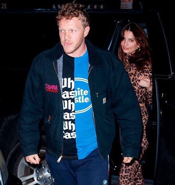 Emily Ratajkowski | &#x397; &#x3C0;&#x3C1;&#x3CE;&#x3C4;&#x3B7; &#x3B5;&#x3BC;&#x3C6;&#x3AC;&#x3BD;&#x3B9;&#x3C3;&#x3B7; &#x3BC;&#x3B5;&#x3C4;&#x3AC; &#x3C4;&#x3BF; &#x3B3;&#x3AC;&#x3BC;&#x3BF; &#x3C4;&#x3B7;&#x3C2;