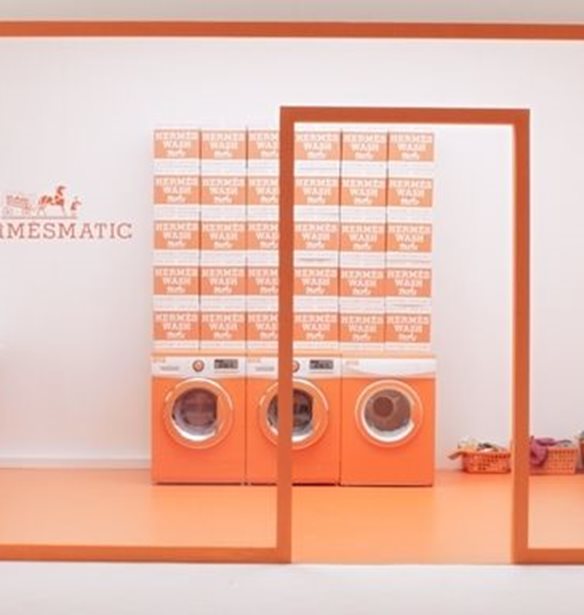 &#x3A4;&#x3BF; &#x3C0;&#x3C1;&#x3CE;&#x3C4;&#x3BF; Herm&#xE8;s pop up shop-&#x3C0;&#x3BB;&#x3C5;&#x3BD;&#x3C4;&#x3AE;&#x3C1;&#x3B9;&#x3BF; &#x3B5;&#x3AF;&#x3BD;&#x3B1;&#x3B9; &#x3B3;&#x3B5;&#x3B3;&#x3BF;&#x3BD;&#x3CC;&#x3C2;