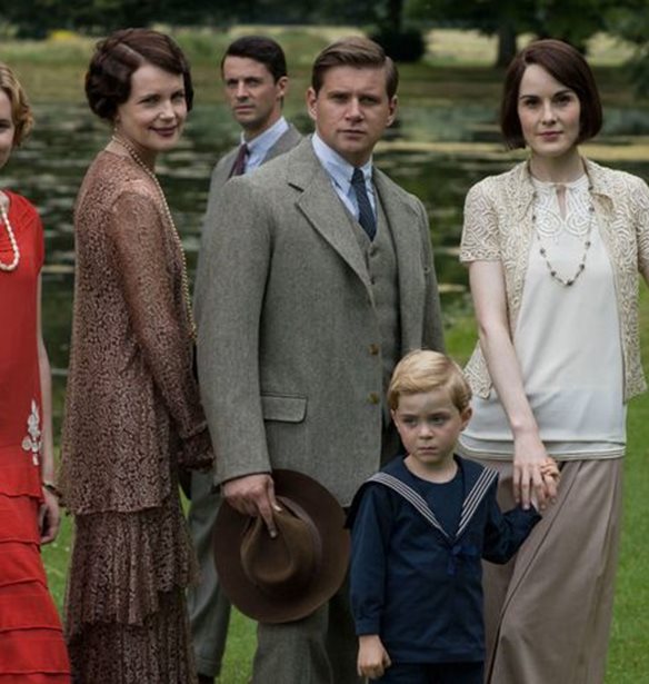 &#x39C;&#x3B9;&#x3B1; &#x3B4;&#x3B9;&#x3B1;&#x3B4;&#x3C1;&#x3B1;&#x3C3;&#x3C4;&#x3B9;&#x3BA;&#x3AE; &#x3AD;&#x3BA;&#x3B8;&#x3B5;&#x3C3;&#x3B7; &#x3B3;&#x3B9;&#x3B1; &#x3C4;&#x3BF; Downton Abbey &#x3BE;&#x3B5;&#x3BA;&#x3B9;&#x3BD;&#x3AC; &#x3C0;&#x3B1;&#x3B3;&#x3BA;&#x3CC;&#x3C3;&#x3BC;&#x3B9;&#x3B1; &#x3C0;&#x3B5;&#x3C1;&#x3B9;&#x3BF;&#x3B4;&#x3B5;&#x3AF;&#x3B1;