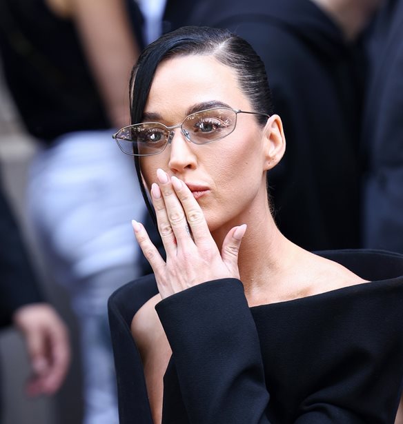 Katy Perry &amp; Justin Trudeau | &#x38C;&#x3C3;&#x3B1; &#x3BE;&#x3AD;&#x3C1;&#x3BF;&#x3C5;&#x3BC;&#x3B5; &#x3B3;&#x3B9;&#x3B1; &#x3C4;&#x3BF; &#x3B5;&#x3B9;&#x3B4;&#x3CD;&#x3BB;&#x3BB;&#x3B9;&#x3CC; &#x3C4;&#x3BF;&#x3C5;&#x3C2;