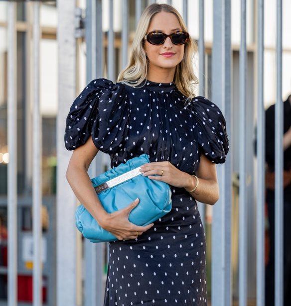 Shirtdress Love | &#x3A4;&#x3BF; &#x3BC;&#x3B1;&#x3CD;&#x3C1;&#x3BF; &#x3C3;&#x3B5;&#x3BC;&#x3B9;&#x3B6;&#x3B9;&#x3AD; &#x3C6;&#x3CC;&#x3C1;&#x3B5;&#x3BC;&#x3B1; &#x3B1;&#x3C0;&#x3CC; &#x3C4;&#x3B7; Zara &#x3C0;&#x3BF;&#x3C5; &#x3B8;&#x3B1; &#x3C6;&#x3BF;&#x3C1;&#x3AC;&#x3C2; &#x3BE;&#x3B1;&#x3BD;&#x3AC; &#x3BA;&#x3B1;&#x3B9; &#x3BE;&#x3B1;&#x3BD;&#x3AC;