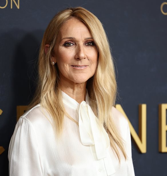&#x39D;&#x3AD;&#x3B1; &#x3B4;&#x3B7;&#x3BC;&#x3CC;&#x3C3;&#x3B9;&#x3B1; &#x3B5;&#x3BC;&#x3C6;&#x3AC;&#x3BD;&#x3B9;&#x3C3;&#x3B7; &#x3B3;&#x3B9;&#x3B1; &#x3C4;&#x3B7; C&#xE9;line Dion &#x3C3;&#x3B5; &#x3C3;&#x3C5;&#x3BD;&#x3B1;&#x3C5;&#x3BB;&#x3AF;&#x3B1; &#x3BA;&#x3B1;&#x3BB;&#x3CE;&#x3BD; &#x3C4;&#x3B7;&#x3C2; &#x3C6;&#x3AF;&#x3BB;&#x3C9;&#x3BD;