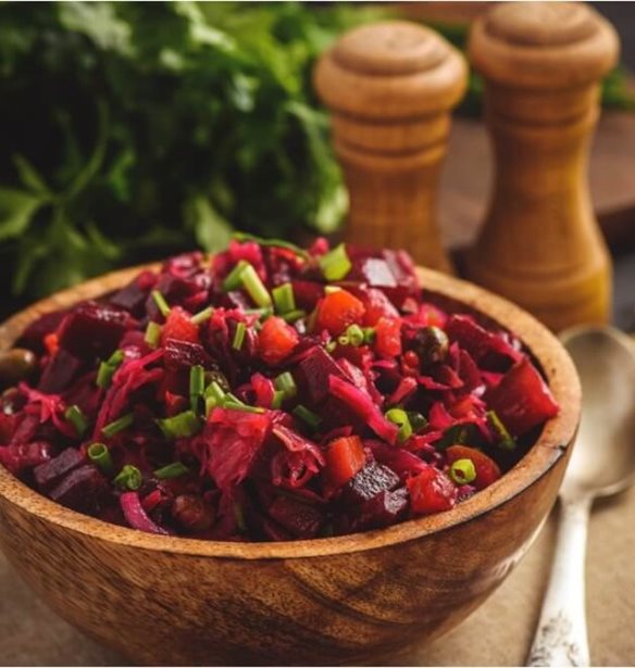 Παντζάρι σαλάτα, σε smoothies, σε κέικ, τηγανίτες, μπιφτέκια και στο πρωινό σου: 12 τρόποι για να το απολαύσεις αλλιώς