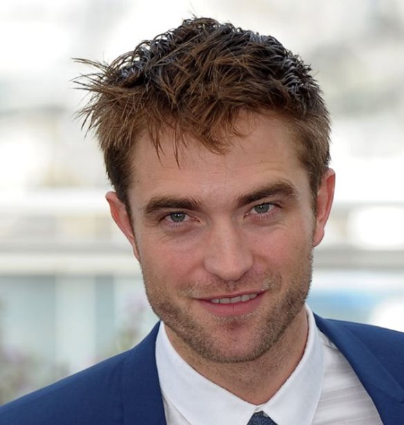 Robert Pattinson: &#x395;&#x3AF;&#x3BD;&#x3B1;&#x3B9; &#x3B5;&#x3C0;&#x3AF;&#x3C3;&#x3B7;&#x3BC;&#x3BF;, &#x3AD;&#x3C1;&#x3C7;&#x3B5;&#x3C4;&#x3B1;&#x3B9; &#x3C3;&#x3C4;&#x3B7;&#x3BD; &#x391;&#x3B8;&#x3AE;&#x3BD;&#x3B1;!