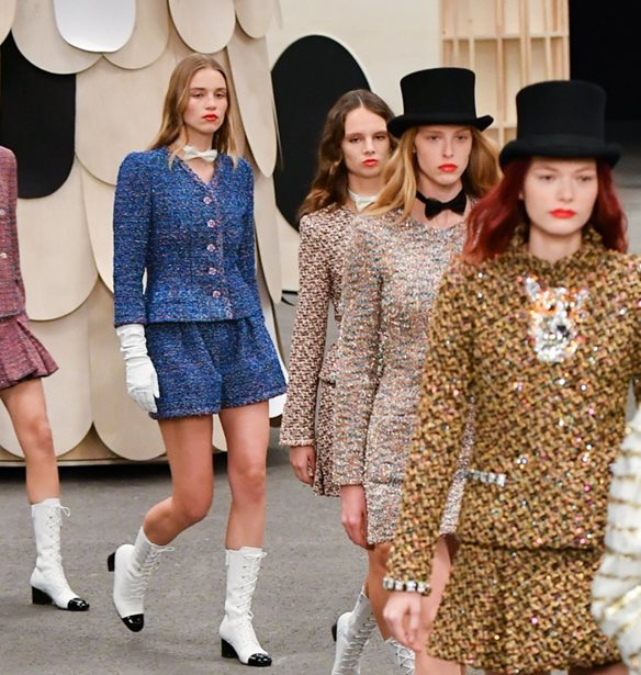 &#x39F;&#x3B9; &#x3C4;&#x3AC;&#x3C3;&#x3B5;&#x3B9;&#x3C2; &#x3C0;&#x3BF;&#x3C5; &#x3BE;&#x3B5;&#x3C7;&#x3C9;&#x3C1;&#x3AF;&#x3C3;&#x3B1;&#x3BC;&#x3B5; &#x3B1;&#x3C0;&#x3CC; &#x3C4;&#x3B7;&#x3BD; Haute Couture &#x3C3;&#x3C5;&#x3BB;&#x3BB;&#x3BF;&#x3B3;&#x3AE; &#x3C4;&#x3BF;&#x3C5; &#x3BF;&#x3AF;&#x3BA;&#x3BF;&#x3C5; Chanel &#x3B3;&#x3B9;&#x3B1; &#x3C4;&#x3B7;&#x3BD; &#x3AC;&#x3BD;&#x3BF;&#x3B9;&#x3BE;&#x3B7; &#x3BA;&#x3B1;&#x3B9; &#x3C4;&#x3BF; &#x3BA;&#x3B1;&#x3BB;&#x3BF;&#x3BA;&#x3B1;&#x3AF;&#x3C1;&#x3B9; &#x3C4;&#x3BF;&#x3C5; 2023