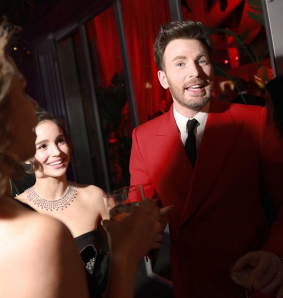 Γονείς στα κρυφά ο Chris Evans και η Alba Baptista