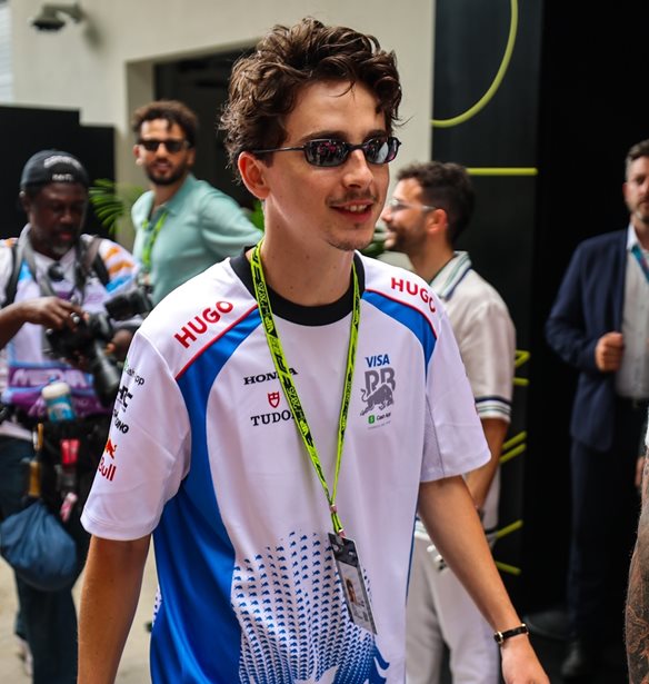 &#x39C;&#x3C5;&#x3C3;&#x3C4;&#x3AE;&#x3C1;&#x3B9;&#x3BF; &#x3BC;&#x3B5; &#x3C4;&#x3BF; &#x3BD;&#x3AD;&#x3BF; look &#x3C4;&#x3BF;&#x3C5; Timoth&#xE9;e Chalamet |  &#x393;&#x3B9;&#x3B1;&#x3C4;&#x3AF; &#x3B1;&#x3C0;&#x3BF;&#x3C1;&#x3BF;&#x3CD;&#x3BD; &#x3BF;&#x3B9; fans &#x3BC;&#x3B5;&#x3C4;&#x3AC; &#x3C4;&#x3B7;&#x3BD; &#x3C4;&#x3B5;&#x3BB;&#x3B5;&#x3C5;&#x3C4;&#x3B1;&#x3AF;&#x3B1; &#x3C4;&#x3BF;&#x3C5; &#x3B5;&#x3BC;&#x3C6;&#x3AC;&#x3BD;&#x3B9;&#x3C3;&#x3B7;;
