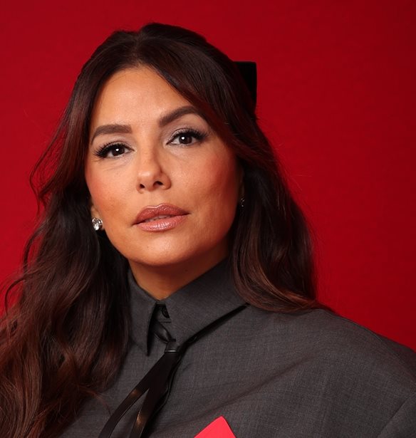 Eva Longoria | &#x394;&#x3C9;&#x3C1;&#x3AF;&#x3B6;&#x3B5;&#x3B9; 1 &#x3B5;&#x3BA;&#x3B1;&#x3C4;&#x3BF;&#x3BC;&#x3BC;&#x3CD;&#x3C1;&#x3B9;&#x3BF; &#x3B4;&#x3BF;&#x3BB;&#x3AC;&#x3C1;&#x3B9;&#x3B1; &#x3C3;&#x3C4;&#x3BF;&#x3C5;&#x3C2; &#x3C0;&#x3BB;&#x3B7;&#x3B3;&#x3AD;&#x3BD;&#x3C4;&#x3B5;&#x3C2; &#x3B1;&#x3C0;&#x3CC; &#x3C4;&#x3B9;&#x3C2; &#x3C0;&#x3C5;&#x3C1;&#x3B3;&#x3BA;&#x3B1;&#x3B3;&#x3B9;&#x3AD;&#x3C2; &#x3C3;&#x3C4;&#x3BF; &#x39B;&#x3BF;&#x3C2; &#x386;&#x3BD;&#x3C4;&#x3B6;&#x3B5;&#x3BB;&#x3B5;&#x3C2;