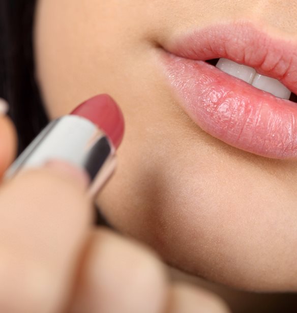 Blurred lip stain | &#x397; &#x3C4;&#x3AC;&#x3C3;&#x3B7; &#x3C3;&#x3C4;&#x3B1; &#x3C7;&#x3B5;&#x3AF;&#x3BB;&#x3B7; &#x3C0;&#x3BF;&#x3C5; &#x3B8;&#x3B1; &#x3B3;&#x3AF;&#x3BD;&#x3B5;&#x3B9; &#x3B7; &#x3B1;&#x3B3;&#x3B1;&#x3C0;&#x3B7;&#x3BC;&#x3AD;&#x3BD;&#x3B7; &#x3BC;&#x3B1;&#x3C2;
