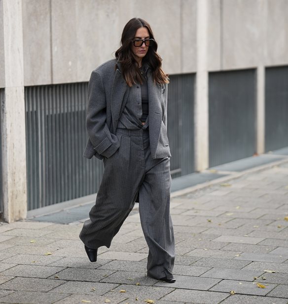 5 παντελόνια κοστουμιού που μπορείς να αποκτήσεις στις προσφορές του Mango