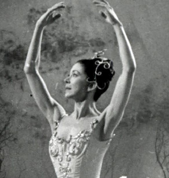 Royal Academy of Dance | &#x39F;&#x3B9; &#x3B5;&#x3BF;&#x3C1;&#x3C4;&#x3B1;&#x3C3;&#x3BC;&#x3BF;&#x3AF; &#x3B3;&#x3B9;&#x3B1; &#x3C4;&#x3BF;&#x3BD; &#x3BC;&#x3B9;&#x3C3;&#x3CC; &#x3B1;&#x3B9;&#x3CE;&#x3BD;&#x3B1; &#x3C3;&#x3C5;&#x3BD;&#x3B5;&#x3C1;&#x3B3;&#x3B1;&#x3C3;&#x3AF;&#x3B1;&#x3C2; &#x3BC;&#x3B5; &#x3C4;&#x3B7;&#x3BD; &#x395;&#x3BB;&#x3BB;&#x3AC;&#x3B4;&#x3B1;