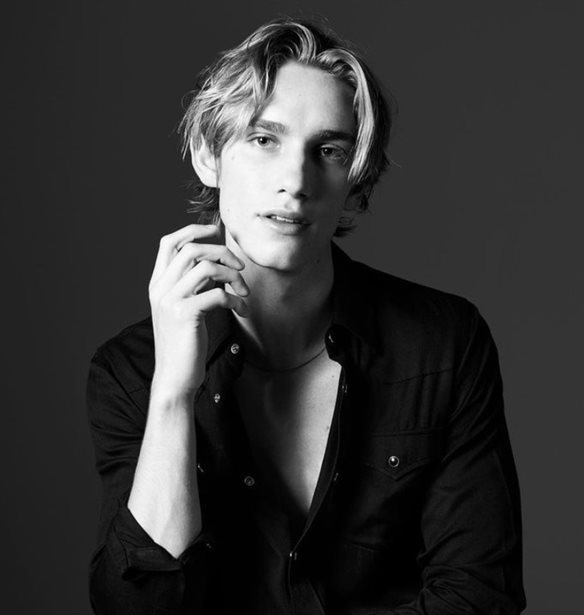 Levon Hawke | &#x39F; &#x3B3;&#x3B9;&#x3BF;&#x3C2; &#x3C4;&#x3B7;&#x3C2; Uma Thurman &#x3B5;&#x3BA;&#x3C6;&#x3C1;&#x3AC;&#x3B6;&#x3B5;&#x3B9; &#x3C4;&#x3B7; &#x3BD;&#x3BF;&#x3BF;&#x3C4;&#x3C1;&#x3BF;&#x3C0;&#x3AF;&#x3B1; &#x3C4;&#x3BF;&#x3C5; &#x3AC;&#x3BD;&#x3C4;&#x3C1;&#x3B1; Celine &#x3C3;&#x3C4;&#x3B7; &#x3BD;&#x3AD;&#x3B1; &#x3BA;&#x3B1;&#x3BC;&#x3C0;&#x3AC;&#x3BD;&#x3B9;&#x3B1; &#x3C4;&#x3BF;&#x3C5; &#x3BF;&#x3AF;&#x3BA;&#x3BF;&#x3C5; &#x3BC;&#x3CC;&#x3B4;&#x3B1;&#x3C2;