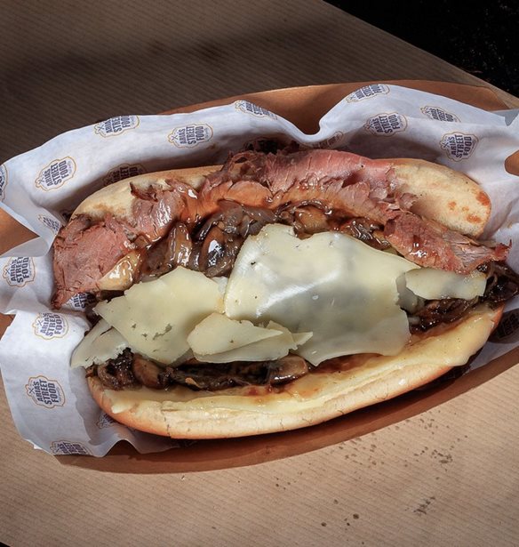 Athens Street Food Festival: &#x397; &#x3B1;&#x3C0;&#x3CC;&#x3BB;&#x3C5;&#x3C4;&#x3B7; &#x3B3;&#x3B1;&#x3C3;&#x3C4;&#x3C1;&#x3BF;&#x3BD;&#x3BF;&#x3BC;&#x3B9;&#x3BA;&#x3AE; &#x3B3;&#x3B9;&#x3BF;&#x3C1;&#x3C4;&#x3AE; &#x3B5;&#x3C0;&#x3B9;&#x3C3;&#x3C4;&#x3C1;&#x3AD;&#x3C6;&#x3B5;&#x3B9; &#x3C3;&#x3C4;&#x3BF; &#x393;&#x3BA;&#x3AC;&#x3B6;&#x3B9;