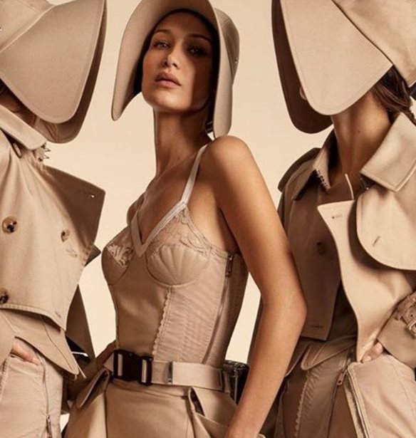 &#x397; Kendall Jenner &#x3BA;&#x3B1;&#x3B9; &#x3BF;&#x3B9; &#x3B1;&#x3B4;&#x3B5;&#x3BB;&#x3C6;&#x3AD;&#x3C2; Hadid &#x3C3;&#x3C4;&#x3B7; &#x3BD;&#x3AD;&#x3B1; &#x3BA;&#x3B1;&#x3BC;&#x3C0;&#x3AC;&#x3BD;&#x3B9;&#x3B1; &#x3C4;&#x3BF;&#x3C5; &#x3BF;&#x3AF;&#x3BA;&#x3BF;&#x3C5; Burberry