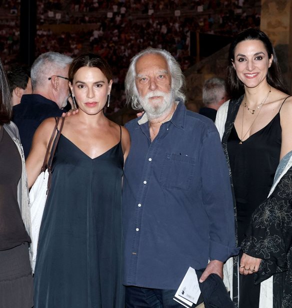 &#x392;&#x3AC;&#x3BA;&#x3C7;&#x3B5;&#x3C2; | &#x3A0;&#x3BB;&#x3AE;&#x3B8;&#x3BF;&#x3C2; &#x3BA;&#x3CC;&#x3C3;&#x3BC;&#x3BF;&#x3C5; &#x3C3;&#x3C4;&#x3B7;&#x3BD; &#x3C4;&#x3C1;&#x3B1;&#x3B3;&#x3C9;&#x3B4;&#x3AF;&#x3B1; &#x3C4;&#x3BF;&#x3C5; &#x395;&#x3C5;&#x3C1;&#x3B9;&#x3C0;&#x3AF;&#x3B4;&#x3B7; &#x3C3;&#x3C4;&#x3B7;&#x3BD; &#x395;&#x3C0;&#x3AF;&#x3B4;&#x3B1;&#x3C5;&#x3C1;&#x3BF;
