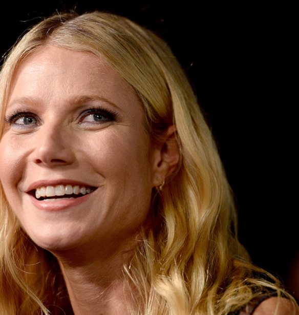Gwyneth Paltrow | &#x397; &#x3BC;&#x3B5;&#x3B3;&#x3B1;&#x3BB;&#x3CD;&#x3C4;&#x3B5;&#x3C1;&#x3AE; &#x3C4;&#x3B7;&#x3C2; &#x3B1;&#x3BD;&#x3B7;&#x3C3;&#x3C5;&#x3C7;&#x3AF;&#x3B1; &#x3B3;&#x3B9;&#x3B1; &#x3C4;&#x3B1; &#x3B4;&#x3CD;&#x3BF; &#x3C4;&#x3B7;&#x3C2; &#x3C0;&#x3B1;&#x3B9;&#x3B4;&#x3B9;&#x3AC; &#x3B4;&#x3B5;&#x3BD; &#x3B5;&#x3AF;&#x3BD;&#x3B1;&#x3B9; &#x3B1;&#x3C5;&#x3C4;&#x3AE; &#x3C0;&#x3BF;&#x3C5; &#x3C0;&#x3B5;&#x3C1;&#x3B9;&#x3BC;&#x3AD;&#x3BD;&#x3B1;&#x3BC;&#x3B5;