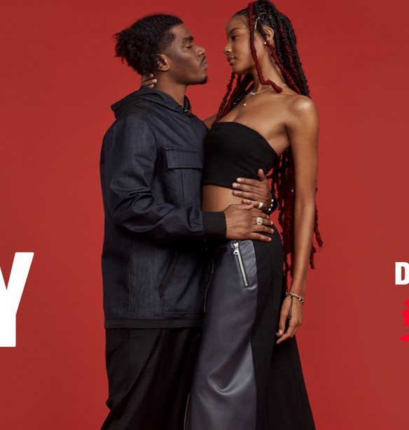 &#x397; DKNY &#x3C3;&#x3C5;&#x3BD;&#x3B5;&#x3C7;&#x3AF;&#x3B6;&#x3B5;&#x3B9; &#x3C4;&#x3B7;&#x3BD; DO YOUR THING &#x3BA;&#x3B1;&#x3BC;&#x3C0;&#x3AC;&#x3BD;&#x3B9;&#x3B1; &#x3BA;&#x3B1;&#x3B9; &#x3BC;&#x3B1;&#x3C2; &#x3C5;&#x3C0;&#x3B5;&#x3BD;&#x3B8;&#x3C5;&#x3BC;&#x3AF;&#x3B6;&#x3B5;&#x3B9; &#x3C4;&#x3B9;&#x3C2; &#x3B1;&#x3BB;&#x3B7;&#x3B8;&#x3B9;&#x3BD;&#x3AD;&#x3C2; &#x3B1;&#x3BE;&#x3AF;&#x3B5;&#x3C2; &#x3C4;&#x3B7;&#x3C2; &#x3B6;&#x3C9;&#x3AE;&#x3C2;