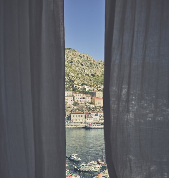 Zara Home | &#x397; &#x3BD;&#x3AD;&#x3B1; &#x3BA;&#x3B1;&#x3BB;&#x3BF;&#x3BA;&#x3B1;&#x3B9;&#x3C1;&#x3B9;&#x3BD;&#x3AE; &#x3C3;&#x3C5;&#x3BB;&#x3BB;&#x3BF;&#x3B3;&#x3AE; &#x3AD;&#x3C7;&#x3B5;&#x3B9; &#x3AD;&#x3BC;&#x3C0;&#x3BD;&#x3B5;&#x3C5;&#x3C3;&#x3B7; &#x3B1;&#x3C0;&#x3CC; &#x3C4;&#x3B7;&#x3BD; &#x38E;&#x3B4;&#x3C1;&#x3B1;