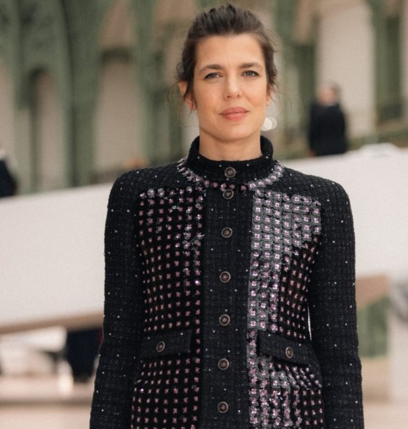 A&#x3C0;&#x3CC; &#x3C4;&#x3B7; Charlotte Casiraghi &#x3C3;&#x3C4;&#x3B7;&#x3BD; Pamela Anderson | &#x39F;&#x3B9; &#x3C0;&#x3B9;&#x3BF; &#x3BA;&#x3B1;&#x3BB;&#x3BF;&#x3BD;&#x3C4;&#x3C5;&#x3BC;&#x3AD;&#x3BD;&#x3B5;&#x3C2; celebrities &#x3C3;&#x3C4;&#x3B7;&#x3BD; &#x3B5;&#x3C0;&#x3AF;&#x3B4;&#x3B5;&#x3B9;&#x3BE;&#x3B7; Chanel Haute Couture SS2025