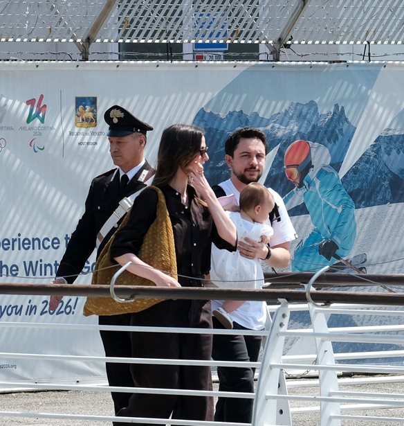 &#x397; &#x3C0;&#x3C1;&#x3B9;&#x3B3;&#x3BA;&#x3AF;&#x3C0;&#x3B9;&#x3C3;&#x3C3;&#x3B1; Rajwa &#x3C3;&#x3C4;&#x3B7; &#x392;&#x3B5;&#x3BD;&#x3B5;&#x3C4;&#x3AF;&#x3B1; &#x3BC;&#x3B5; &#x3C4;&#x3B7; must oversized &#x3C4;&#x3C3;&#x3AC;&#x3BD;&#x3C4;&#x3B1; &#x3C4;&#x3BF;&#x3C5; &#x3BA;&#x3B1;&#x3BB;&#x3BF;&#x3BA;&#x3B1;&#x3B9;&#x3C1;&#x3B9;&#x3BF;&#x3CD;