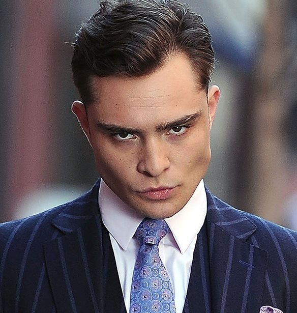 Ed Wedstick | O &quot;&#x3BA;&#x3B1;&#x3BA;&#x3CC;&#x3C2;&quot; Chuck Bass &#x3C4;&#x3BF;&#x3C5; Gossip Girl &#x3B5;&#x3AF;&#x3BD;&#x3B1;&#x3B9; &#x3AD;&#x3BD;&#x3B1;&#x3C2; &#x3C0;&#x3BF;&#x3BB;&#x3CD; &#x3C4;&#x3C1;&#x3C5;&#x3C6;&#x3B5;&#x3C1;&#x3CC;&#x3C2; &#x3C3;&#x3CD;&#x3B6;&#x3C5;&#x3B3;&#x3BF;&#x3C2;