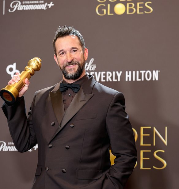 Noah Wyle |  Ο μεγάλος νικητής των Golden Globes &amp; η πιο γλυκιά στιγμή του που δεν ήταν πάνω στη σκηνή