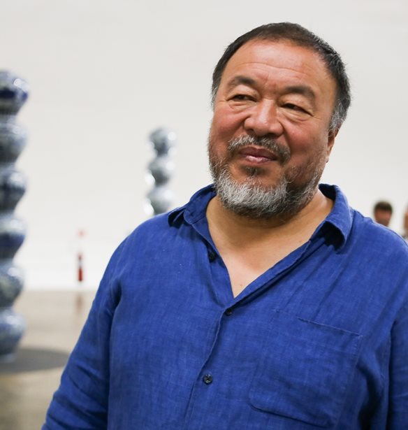 &#x39F; Ai Weiwei &#x3BC;&#x3B9;&#x3BB;&#x3AC; &#x3B3;&#x3B9;&#x3B1; &#x3C4;&#x3B7; &quot;Making Sense&quot;, &#x3C4;&#x3B7;&#x3BD; &#x3C0;&#x3C1;&#x3CE;&#x3C4;&#x3B7; &#x3AD;&#x3BA;&#x3B8;&#x3B5;&#x3C3;&#x3B7; &#x3C4;&#x3BF;&#x3C5; &#x3CC;&#x3C0;&#x3BF;&#x3C5; &#x3B5;&#x3C3;&#x3C4;&#x3B9;&#x3AC;&#x3B6;&#x3B5;&#x3B9; &#x3C3;&#x3C4;&#x3BF; &#x3BD;&#x3C4;&#x3B9;&#x3B6;&#x3AC;&#x3B9;&#x3BD;