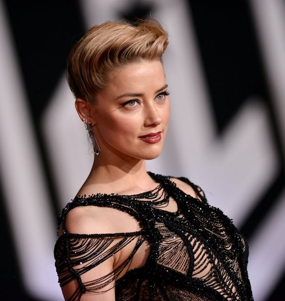Amber Heard | To &#x3B1;&#x3C0;&#x3AF;&#x3C3;&#x3C4;&#x3B5;&#x3C5;&#x3C4;&#x3BF; &#x3C0;&#x3B5;&#x3C1;&#x3C0;&#x3AC;&#x3C4;&#x3B7;&#x3BC;&#x3AC; &#x3C4;&#x3B7;&#x3C2; &#x3C3;&#x3C4;&#x3B7;&#x3BD; &#x3C0;&#x3B1;&#x3C3;&#x3B1;&#x3C1;&#x3AD;&#x3BB;&#x3B1; &#x3C4;&#x3B7;&#x3C2; L&#x2019;Oreal &#x3C3;&#x3C4;&#x3BF; &#x3A0;&#x3B1;&#x3C1;&#x3AF;&#x3C3;&#x3B9;