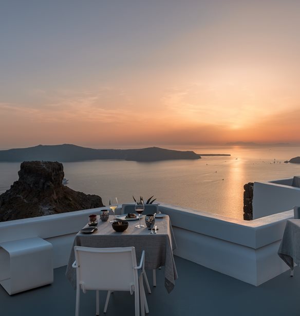 Amazing Grace | To Grace Hotel Santorini &#x3BC;&#x3C0;&#x3BF;&#x3C1;&#x3B5;&#x3AF; &#x3BA;&#x3B1;&#x3B9; &#x3BD;&#x3B1; &#x3B5;&#x3AF;&#x3BD;&#x3B1;&#x3B9; &#x3C4;&#x3BF; &#x3C0;&#x3B9;&#x3BF; &#x3B9;&#x3BD;&#x3C3;&#x3C4;&#x3B1;&#x3B3;&#x3BA;&#x3C1;&#x3B1;&#x3BC;&#x3B9;&#x3BA;&#x3CC; &#x3BE;&#x3B5;&#x3BD;&#x3BF;&#x3B4;&#x3BF;&#x3C7;&#x3B5;&#x3AF;&#x3BF; &#x3C3;&#x3C4;&#x3BF;&#x3BD; &#x3BA;&#x3CC;&#x3C3;&#x3BC;&#x3BF;